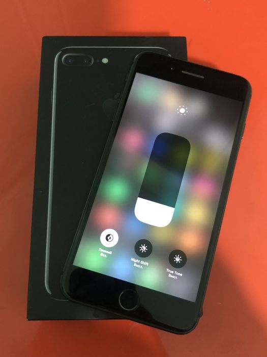Продам Iphone 8+ 64гб