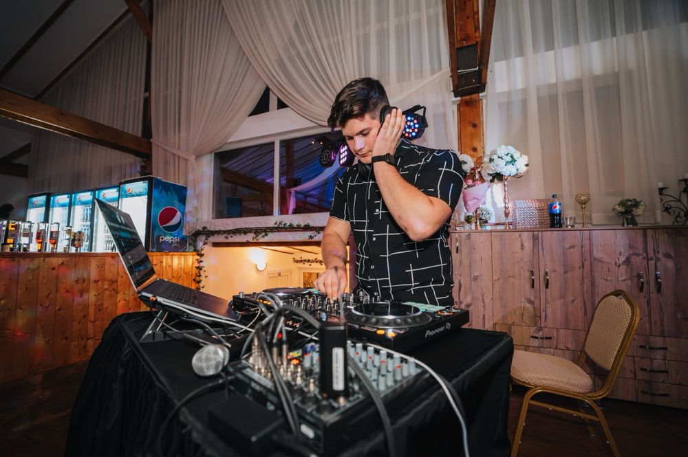 Dj majorat | dj nunta | dj botez | dj nunta | dj petreceri corporate .