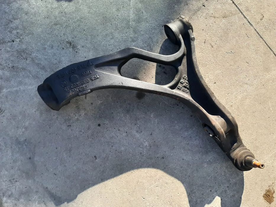 brat bascula stanga fata 2.5 tdi vw touareg