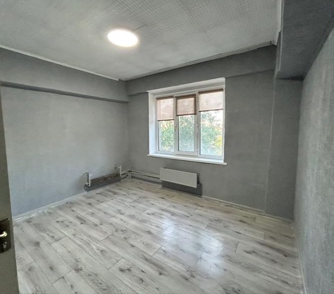 Сдам 3 комнатную квартиру