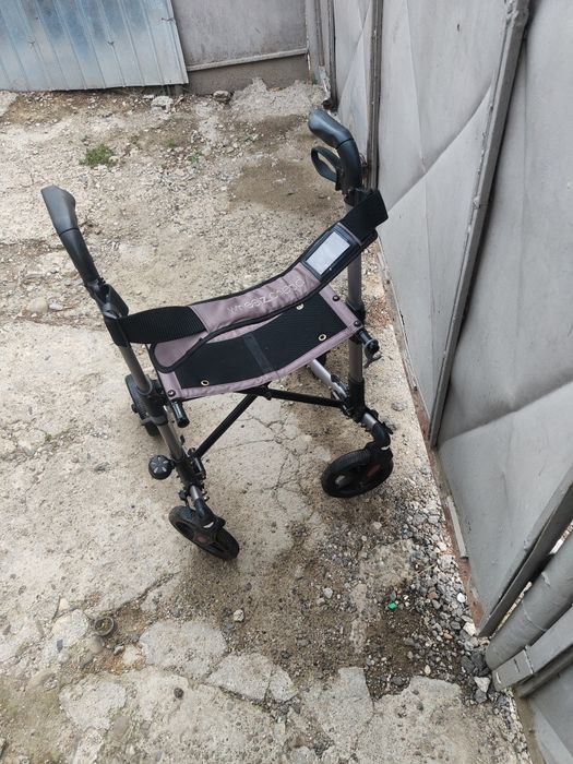Cadru varstnici persoane dizabilitati usor practic