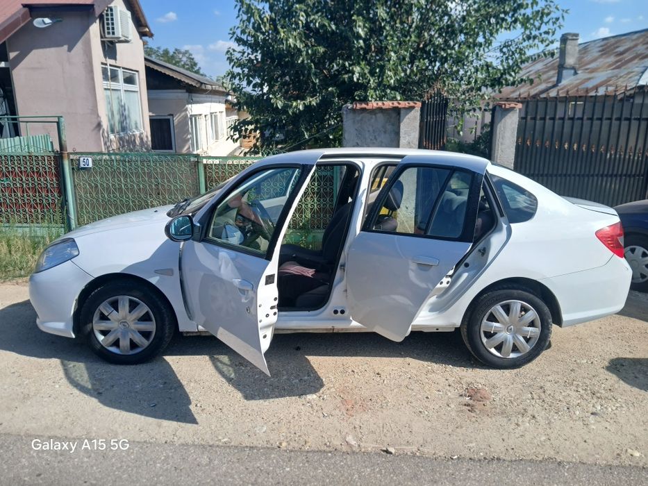 Vând Renault Simbol