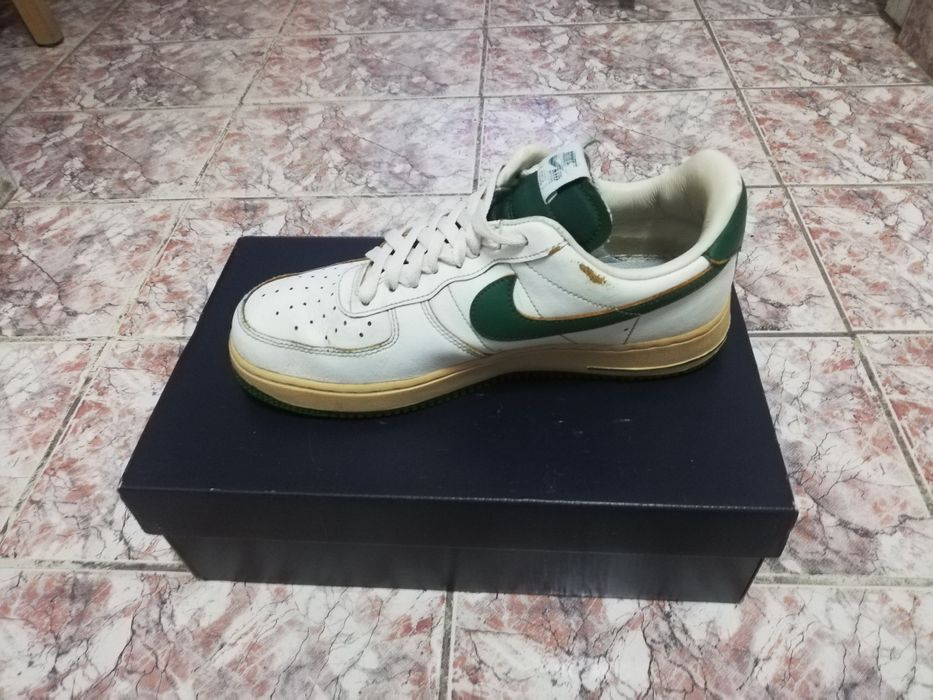Vând adidași Nike air force 1