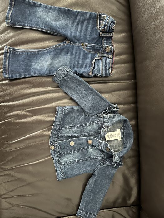 Set geaca si blugi marimea 74 -100 lei