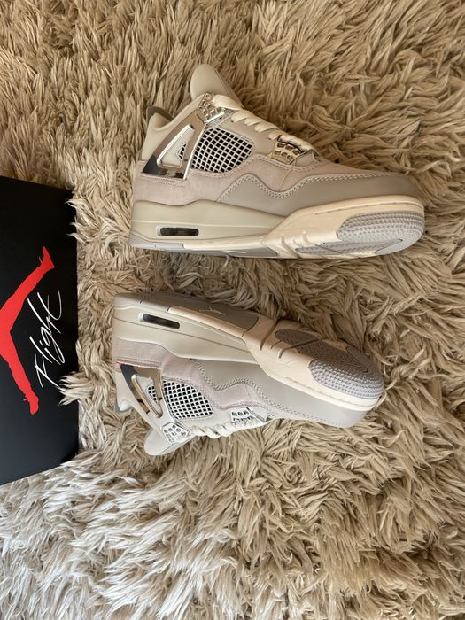 Air Jordan 4 Retro Frozen Moments