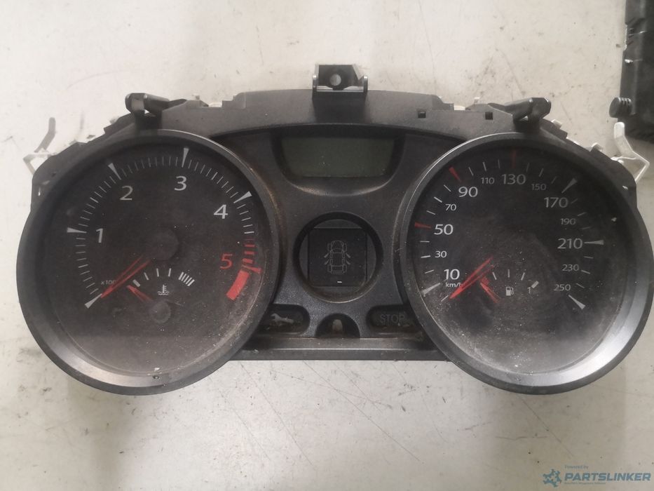 Ceasuri Bord Renault Megane Ii (Bm0/1_, Cm0/1_) [ 2001 - 2012 ] Oem 82