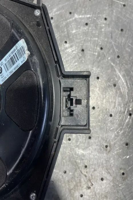 Subwoofer auto BMW X6 2010