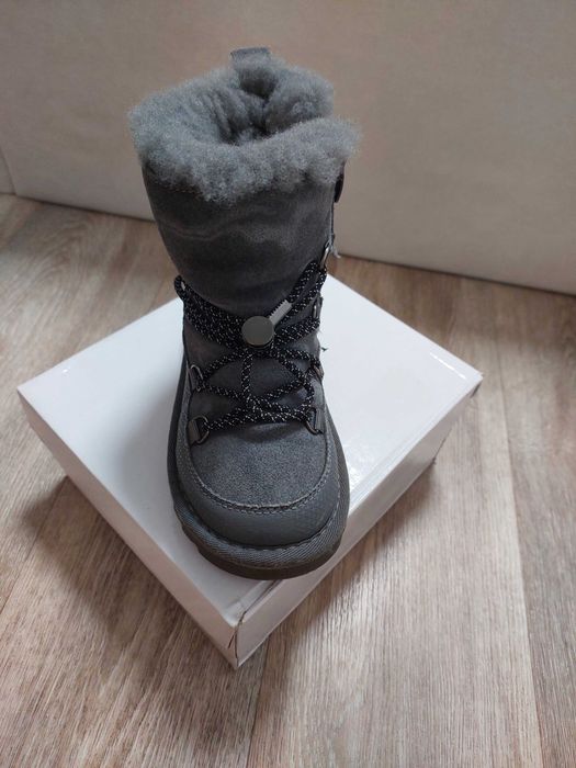 Продам угги ,для девочек