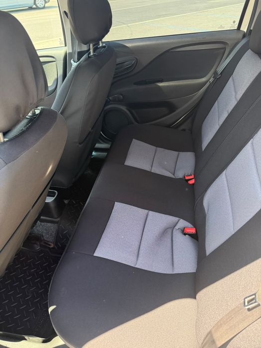 Vând Fiat Punto 1.4 Benzina + GPL Landi Renzo | An 2016