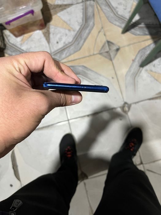 Samsung a7 2018 oynasi singan