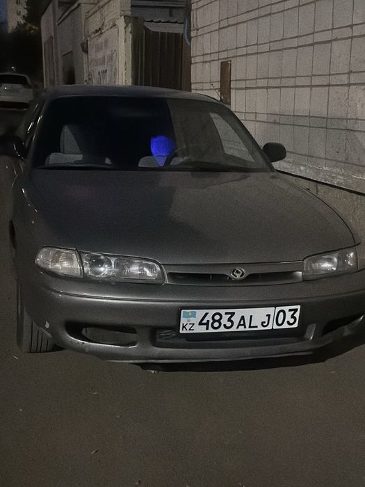 Mazda 626 2 л 1995 г.