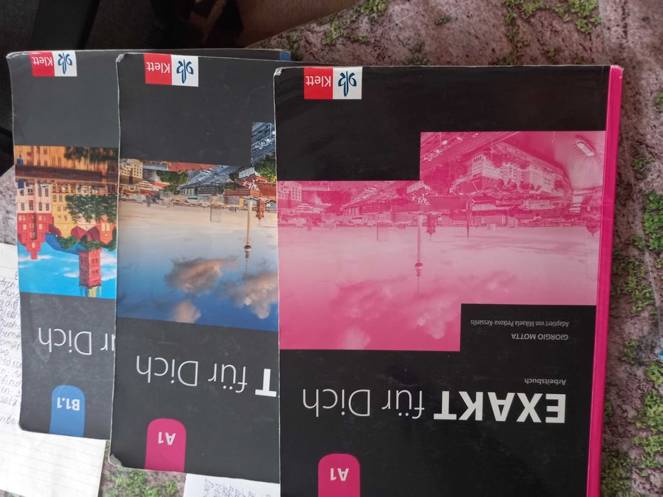 ПРОДАВАМ УЧЕБНИЦИ и книги на учителя ЗА 5  6 7  8   9  10  11   12 КЛАС