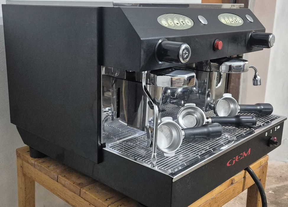 Vând expresor cafea profesional GEM 2 grupuri plus rasnita, Despersor