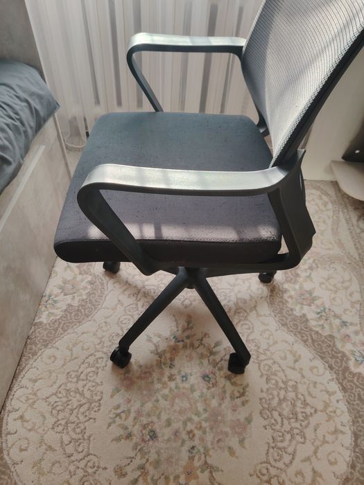 Продам кресло в хорошем состоянии