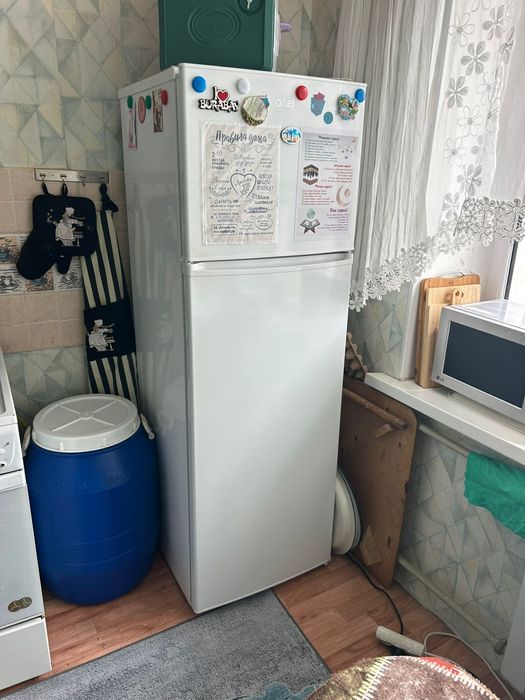 Холодильник сатылады