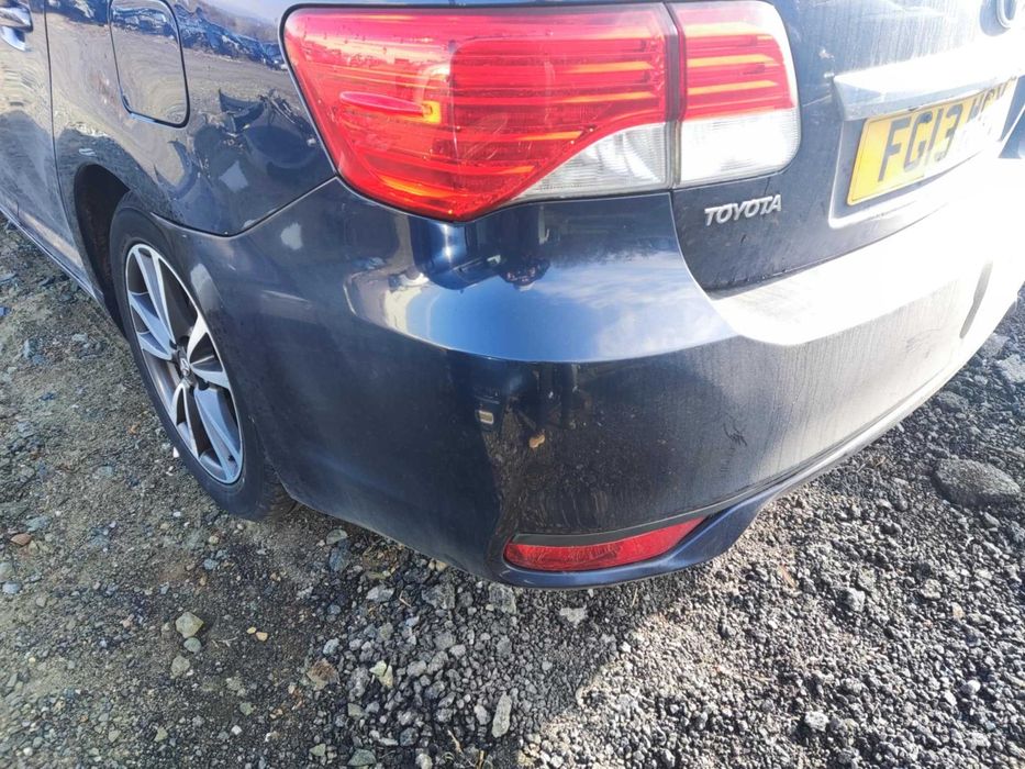 Задна броня СЕДАН за Toyota Avensis T27 Facelift /2011-2014