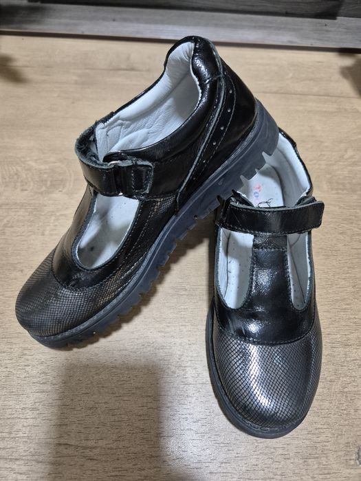 Школьная обувь на девочку