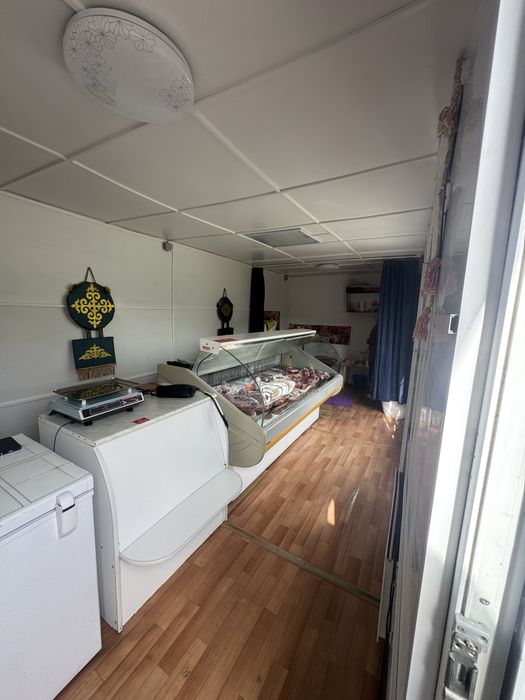 Продам действующи мясную лавку