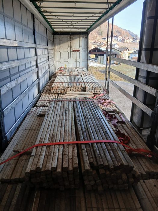 De vanzare stalpi beton,provenienta Italia