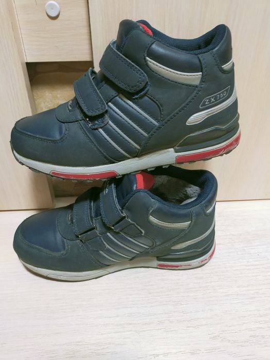 Детские зимние кроссовки