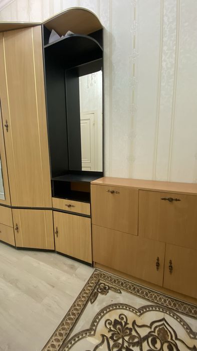 Продается прихожие