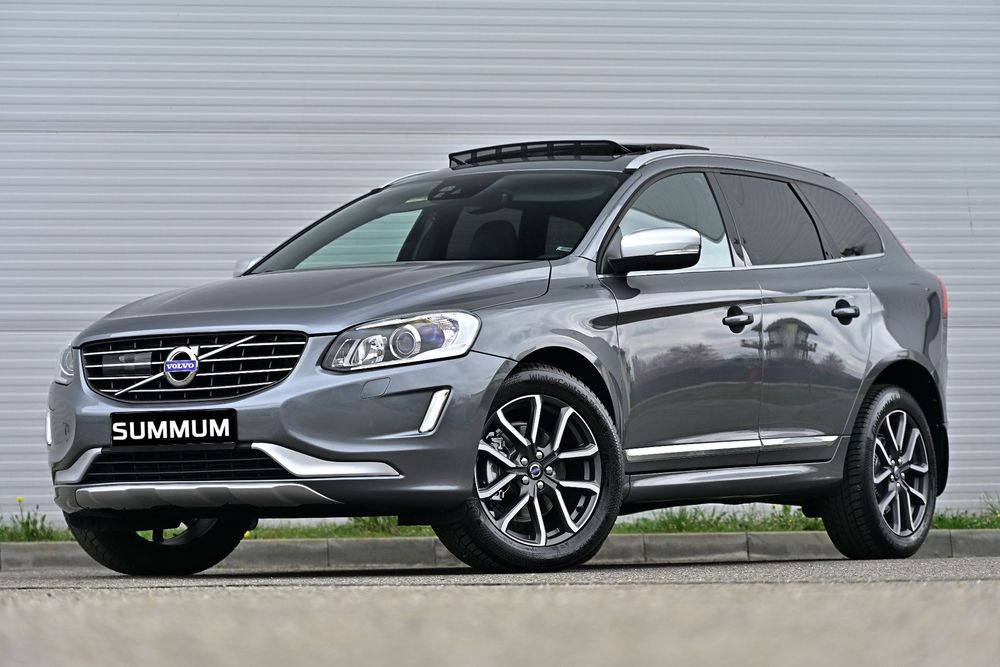 Volvo XC 60 Vând Volvo XC60 D4 AWD, anul 2017, echipare Summum