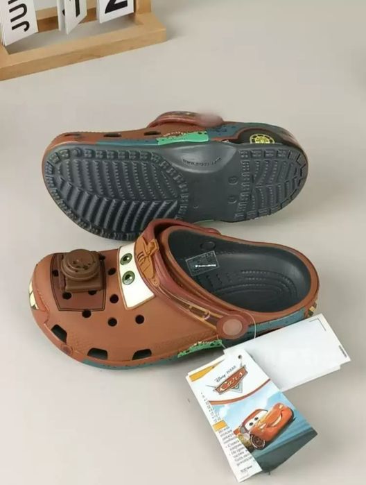 Crocs Lightning McQueen и Mater