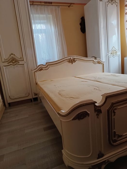 dormitor venețian cu arcadă alb lucios  , BONUS UN DULAP ÎN 6 UȘI