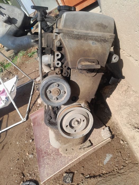 Мотор карина е 1,6