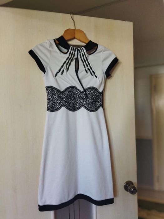 Одежда, женские платья