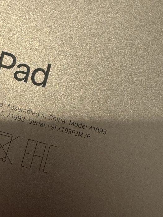 Ipad A1893 ecran spart, fara cont