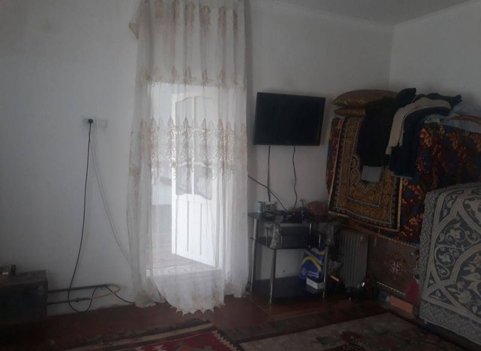 Курилиши тугалланмаган участка сотилади 2-сотх