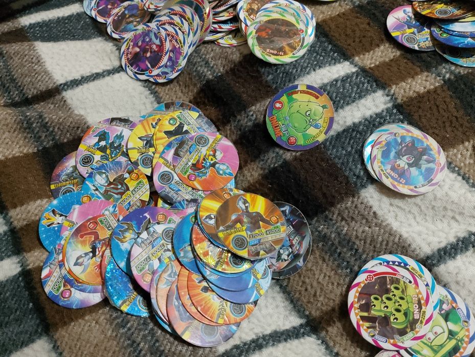 Продам фишки разные колекции