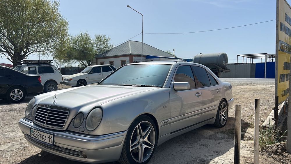 Бампер Мерседес 210 Е50 обвес пороги тюнинг