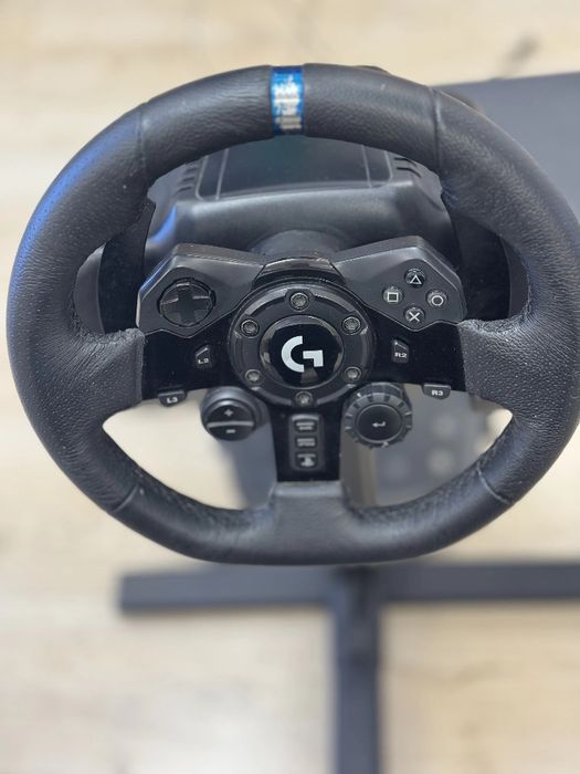 Игровой руль Logitech G29