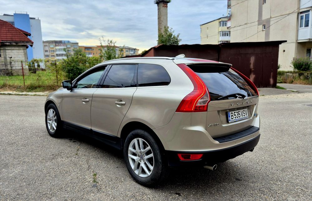 Volvo Xc60 D5 SUMMUM / 2.4 / 4x4
