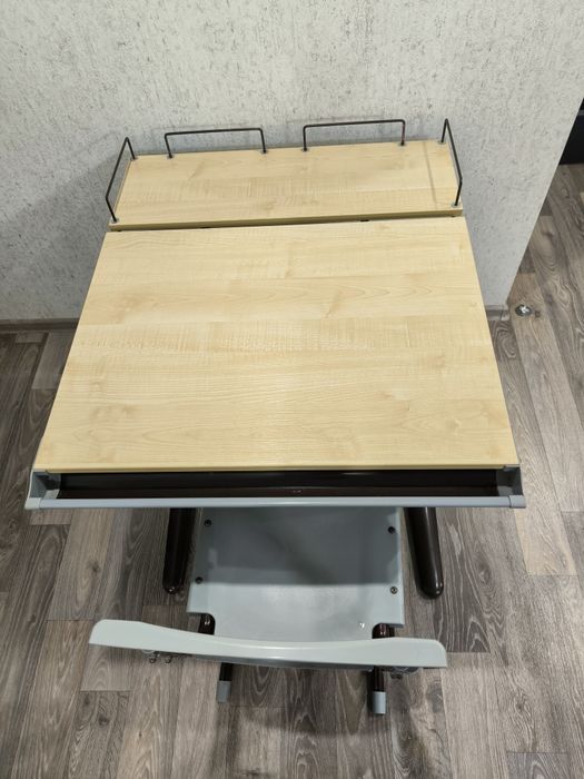 Продам парту со стулом