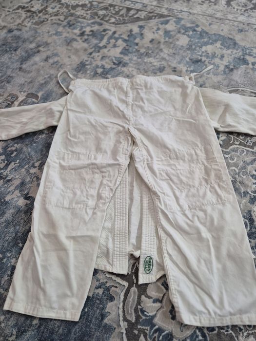 Продам кимоно б/у