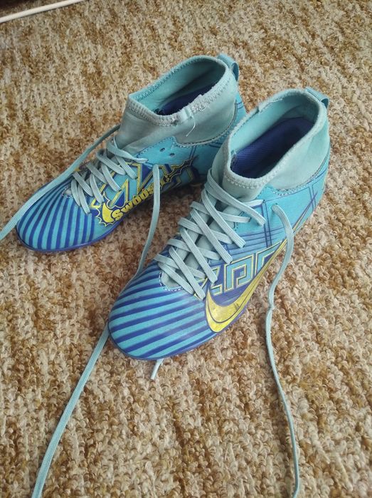 Бутонки н.36-37 само за 6 лв.