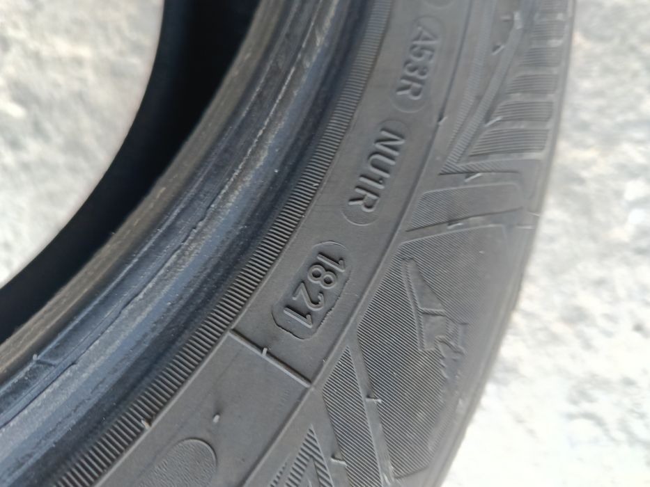 Всесезонни гуми -2021г.-17цола-215/55-1бр.-90лв."GOOD YEAR"