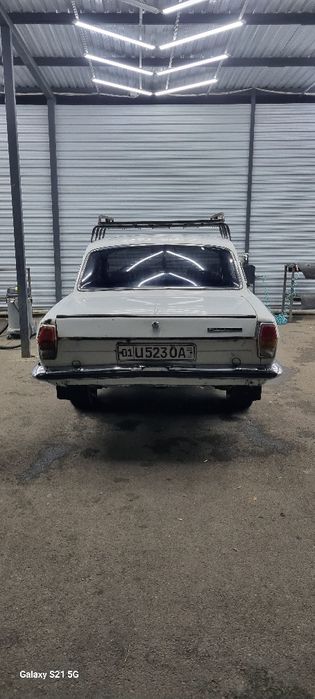 Volga gaz 2410 sotiladi