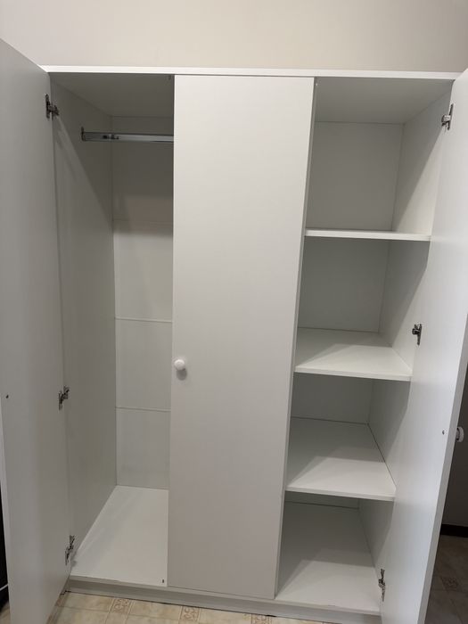 Продам  шкаф в детскую