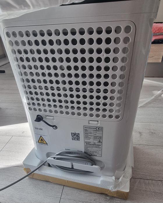 Влагоуловител Midea 20L 2v1