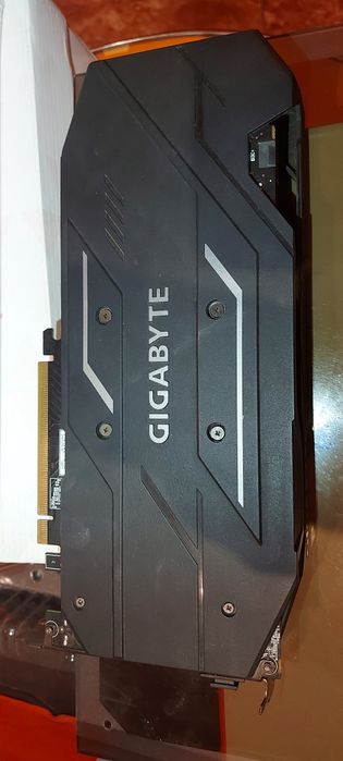 Placa video Gigabyte geforce rtx 2060 6gb defecta