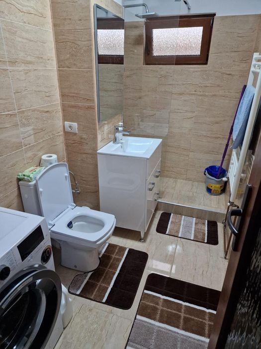 Proprietar vand apartament
