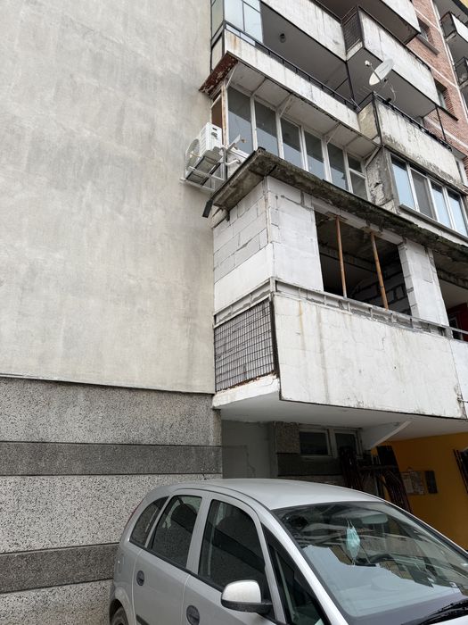 Външна изолация от скеле и алпинисти с въжета и трудно достъпни места