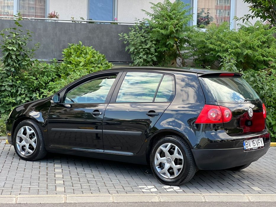 Volkswagen Golf 5 1.4 MPI | 2005 |  | Fără investiții