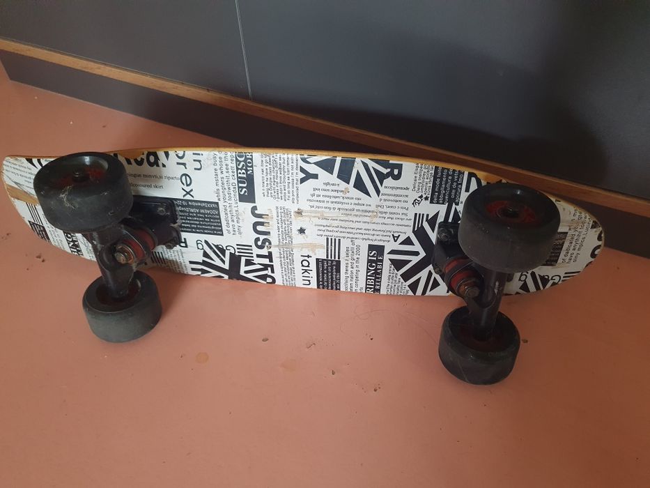 Продаётся скейт.
