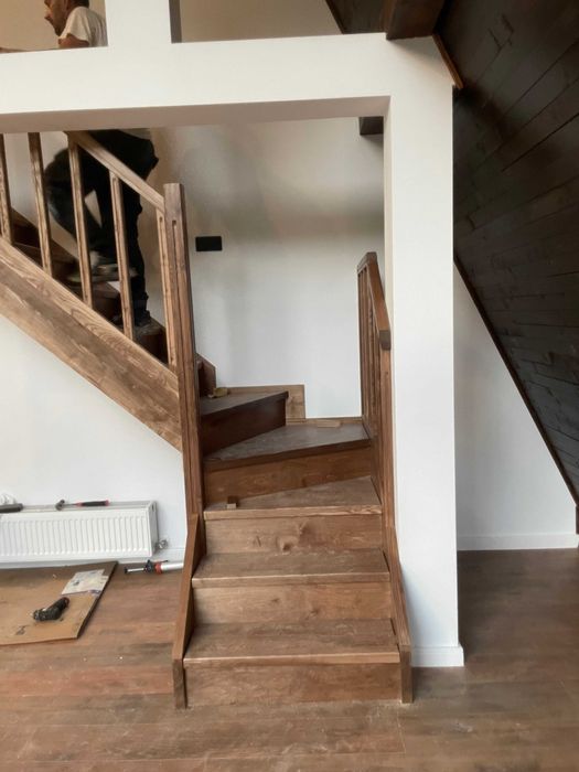 Scari si mobilier din lemn masiv