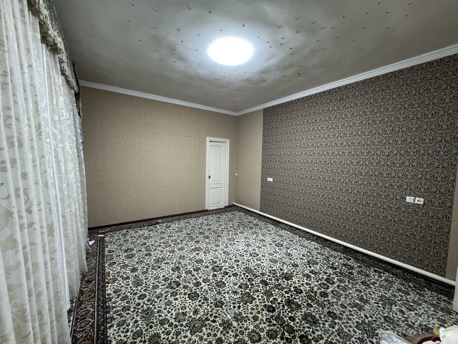 Сдаётся в аренду помещение под офис на участке 3 сотки.